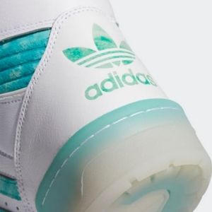 Adidas shoes brand new w tags